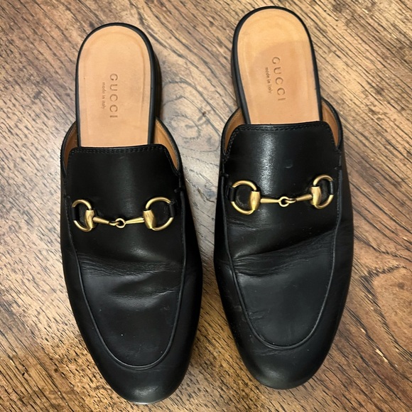 Great condition Gucci flats size 36 1/2 or US 6 1/2 - Picture 2 of 4